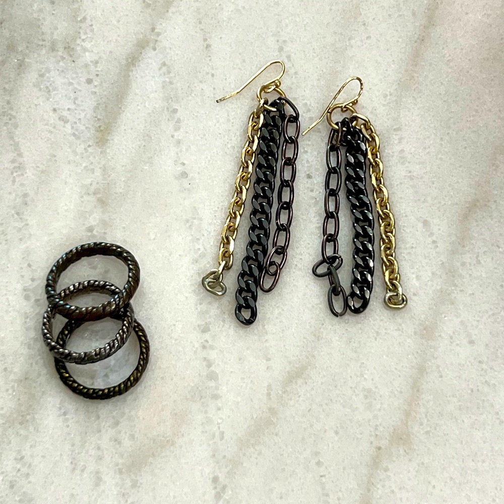 Metallic tricolor chain link earrings and triple rings